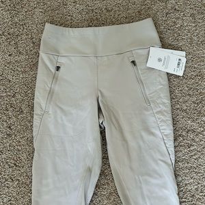 Athleta leggings hydride peak size XS, NWT